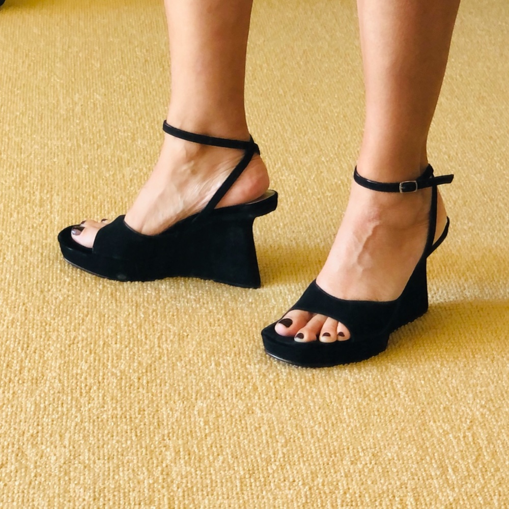 Donald J Pliner black suede wedge Italian couture